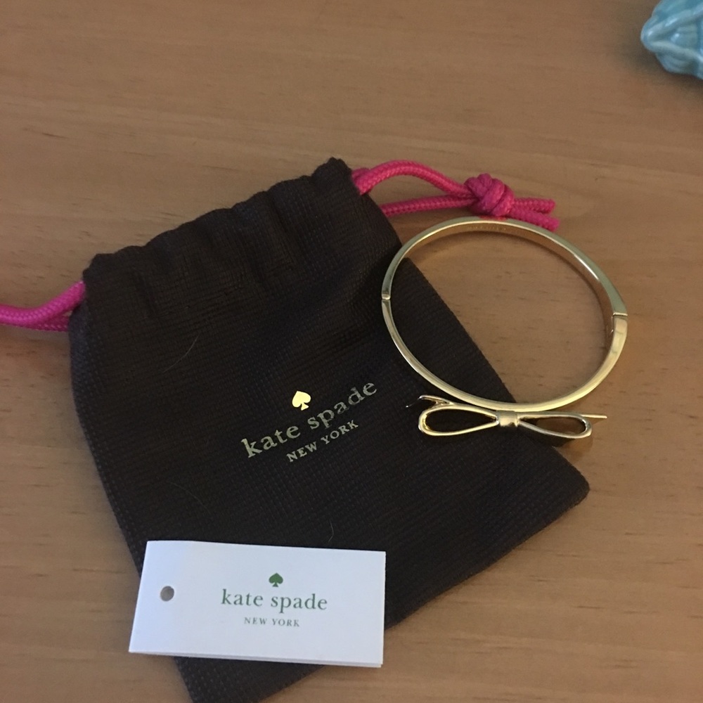 Bow Bangle
